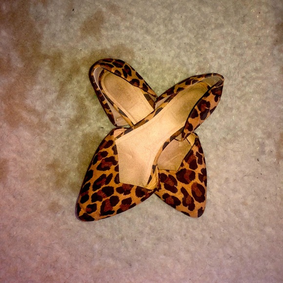 Cheetah Print Flats 🐆 - Picture 1 of 2